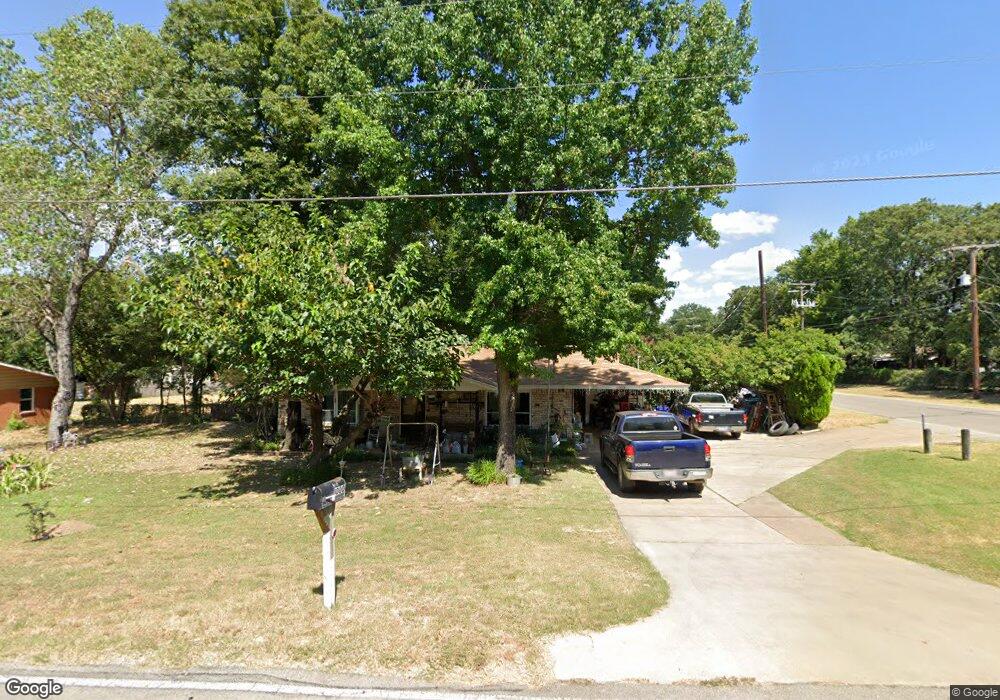 1000 Red Bud Dr, Azle, TX 76020 - photo 1