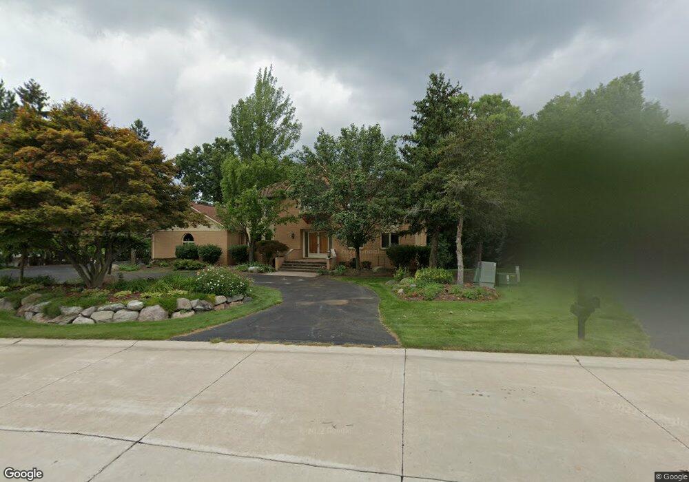 3707 Durham Ct, Bloomfield Hills, MI 48302 - photo 1