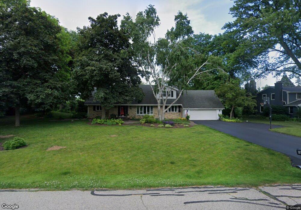 1970 Elm Tree Rd, Elm Grove, WI 53122 - photo 1