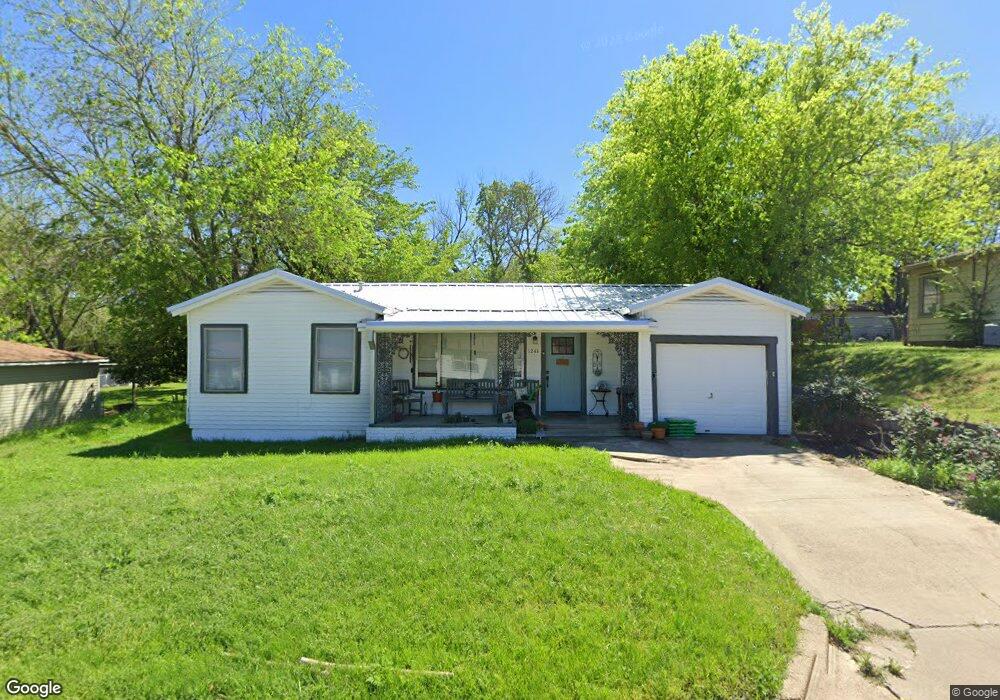 1241 W Water St, Weatherford, TX 76086 - photo 1