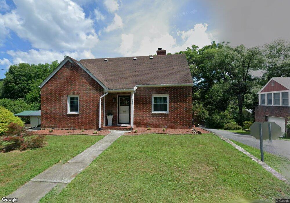 406 Johnsons Mill Rd, Berkeley Springs, WV 25411 - photo 1