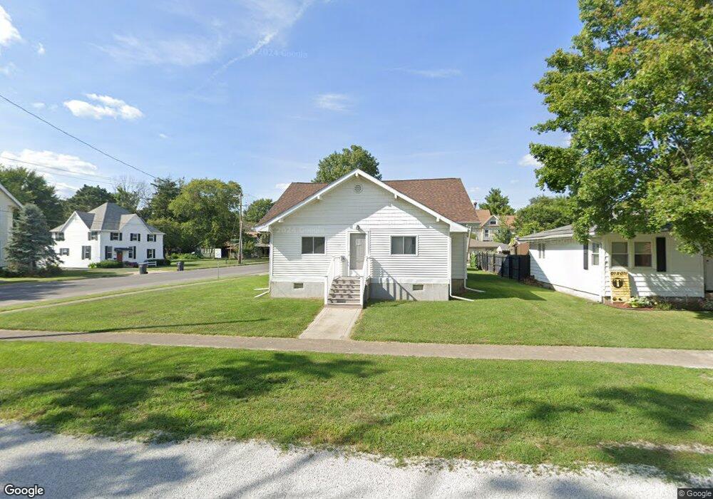 114 W Ensey St, Tuscola, IL 61953 - photo 1
