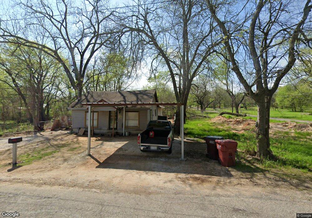 107 S 5th St, Bonham, TX 75418 - photo 1
