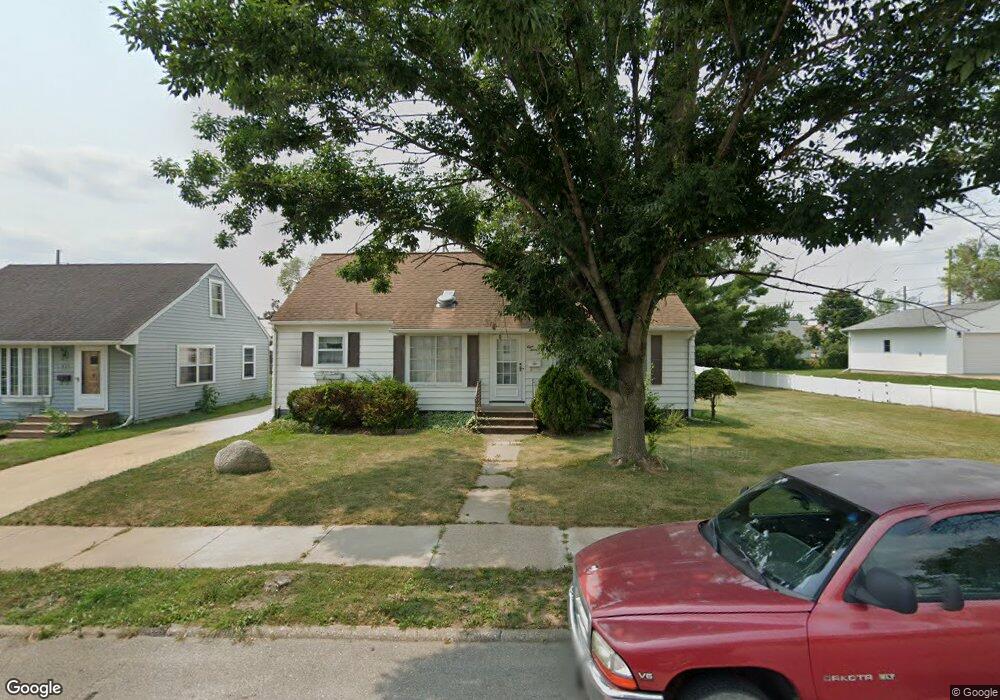 826 17th St SW, Cedar Rapids, IA 52404 - photo 1