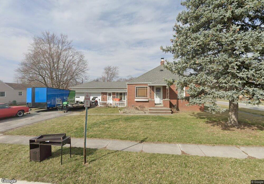 1920 Geffs Ave, Findlay, OH 45840 - photo 1