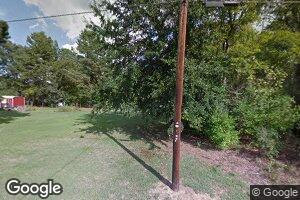 111 Oak St, Blevins, AR 71825