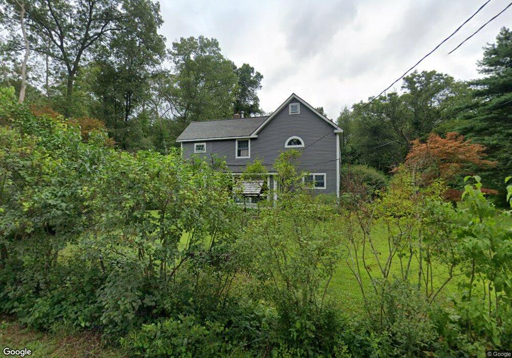 19 Bingham Rd, Canterbury, CT 06331 - photo 1