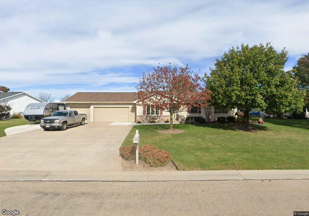 W5326 Amy Ave, Appleton, WI 54915 - photo 1