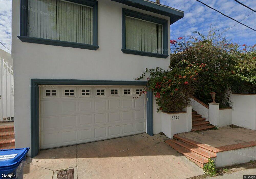 5151 Calatrana Dr, Woodland Hills, CA 91364 - photo 1