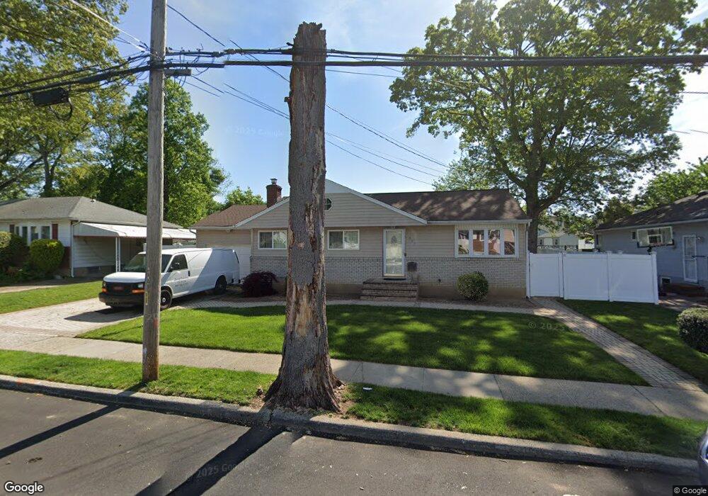 881 Orlando Ave, West Hempstead, NY 11552 - photo 1