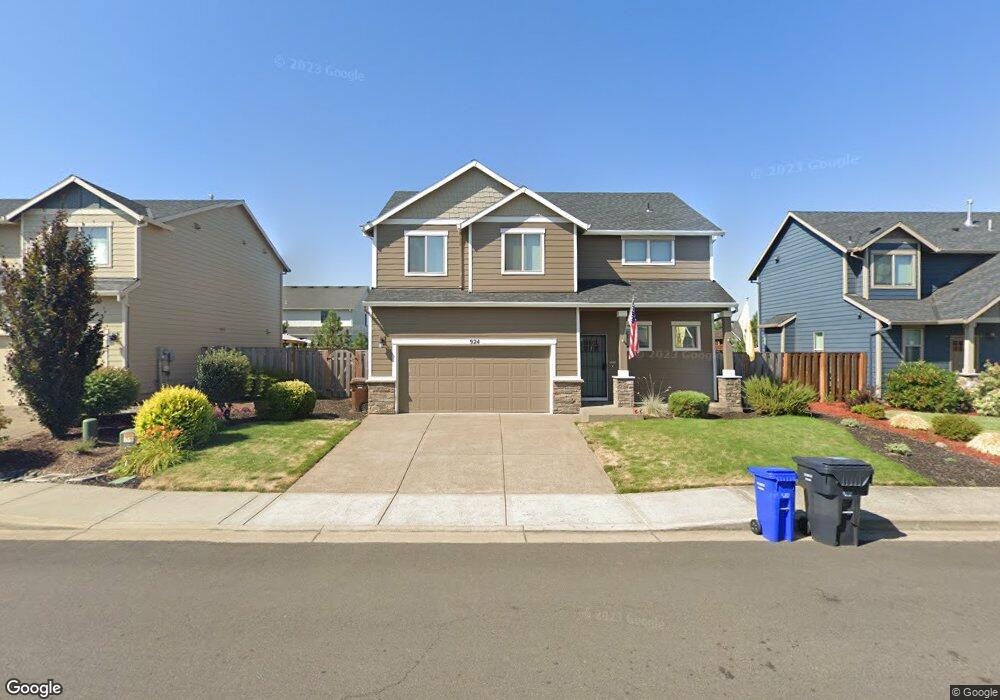 924 Julie Ln, Molalla, OR 97038 - photo 1