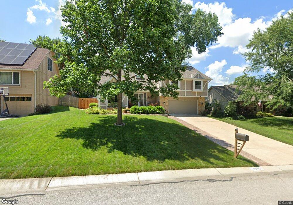 7336 Monrovia St, Shawnee, KS 66216 - photo 1