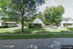 1758 N 9th St, Clinton, IN 47842