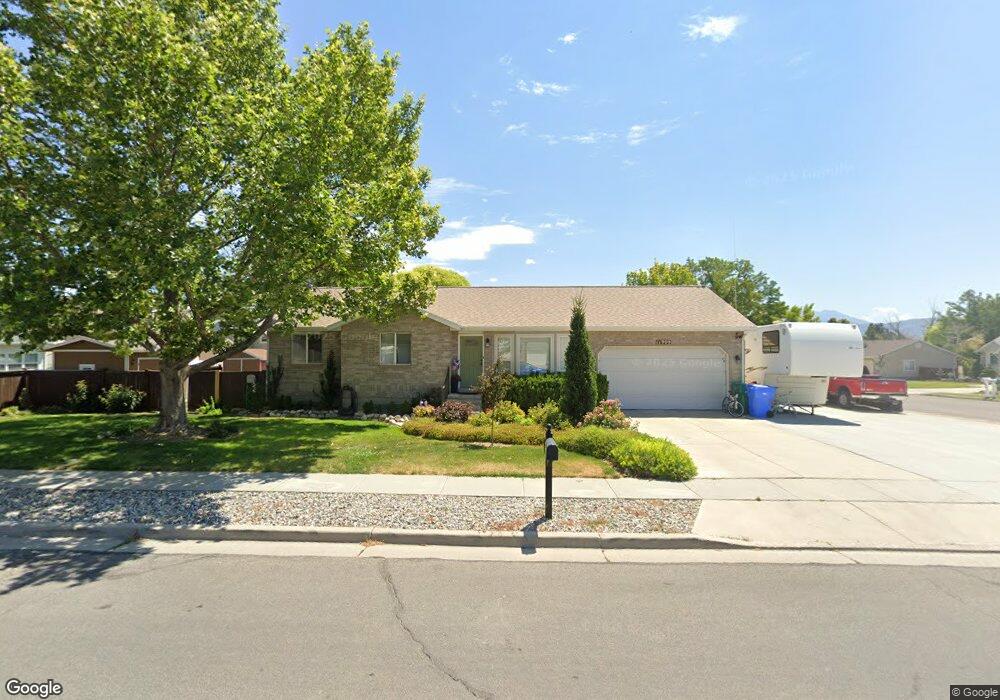 11909 Doves Landing Dr, Riverton, UT 84065 - photo 1