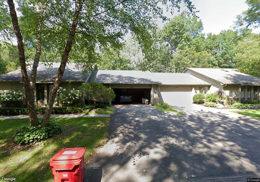 7570 Hemlock Dr, West Bloomfield, MI 48324 - photo 1