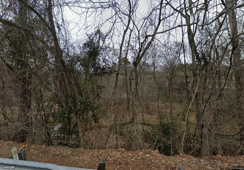 2355 S Lumpkin St, Athens, GA 30606 - photo 1