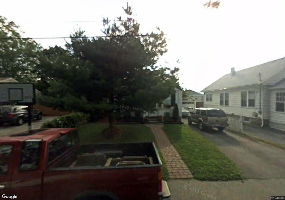 32 Elmhurst St, Warwick, RI 02889 - photo 1