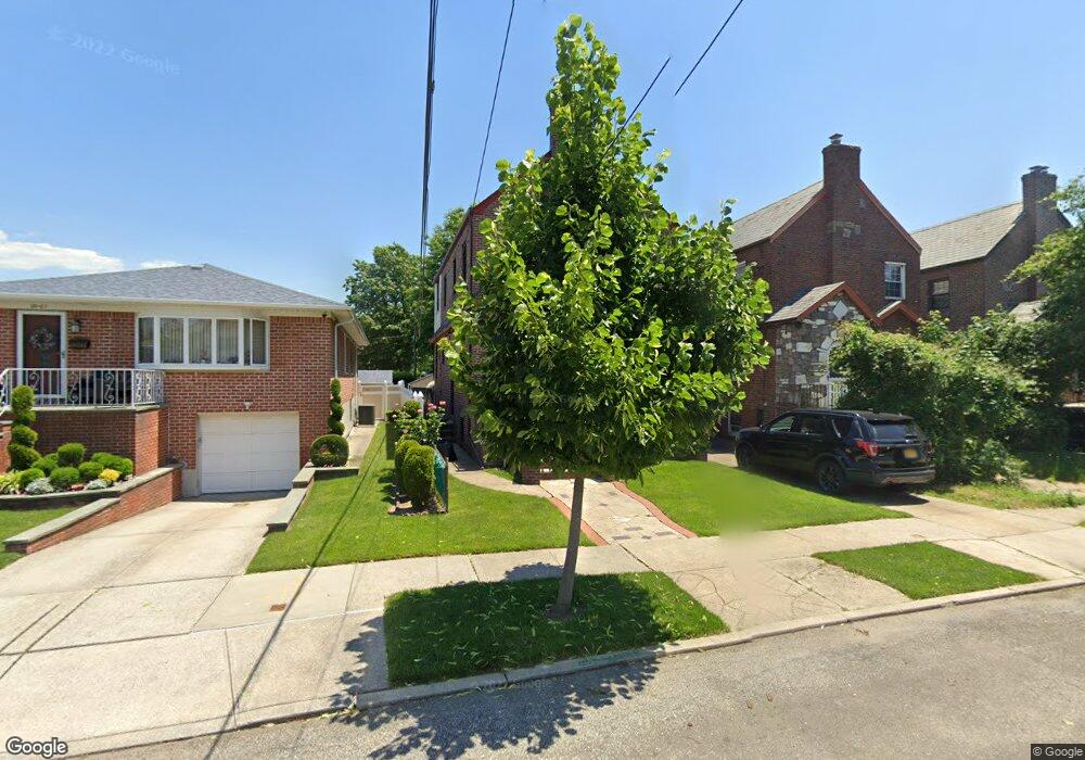 2511 157th St, Flushing, NY 11354 - photo 1