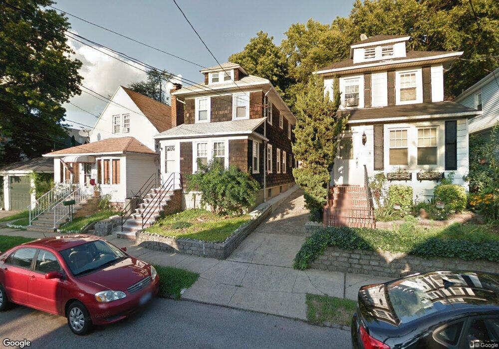 205 Oakwood Ave, Staten Island, NY 10301 - photo 1