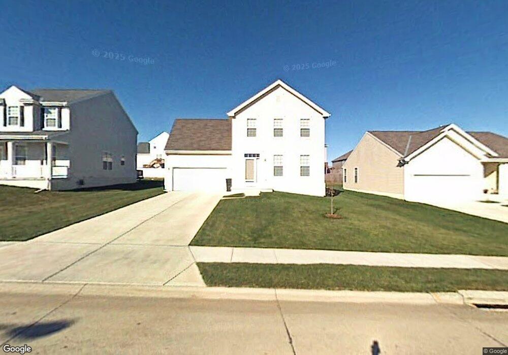 810 Summit Ridge Dr, Papillion, NE 68046 - photo 1