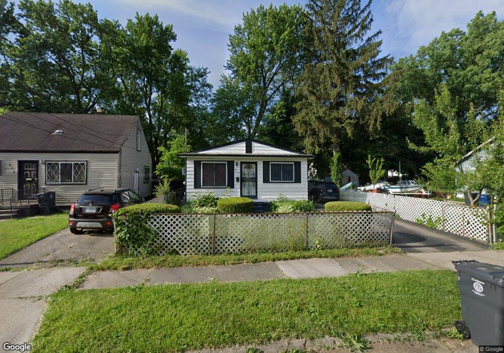 421 W Ruth Ave, Flint, MI 48505 - photo 1
