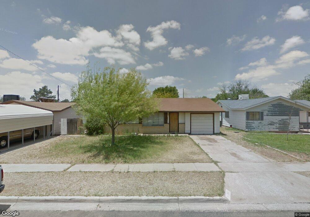 1913 N Steven Dr, Hobbs, NM 88240 - photo 1