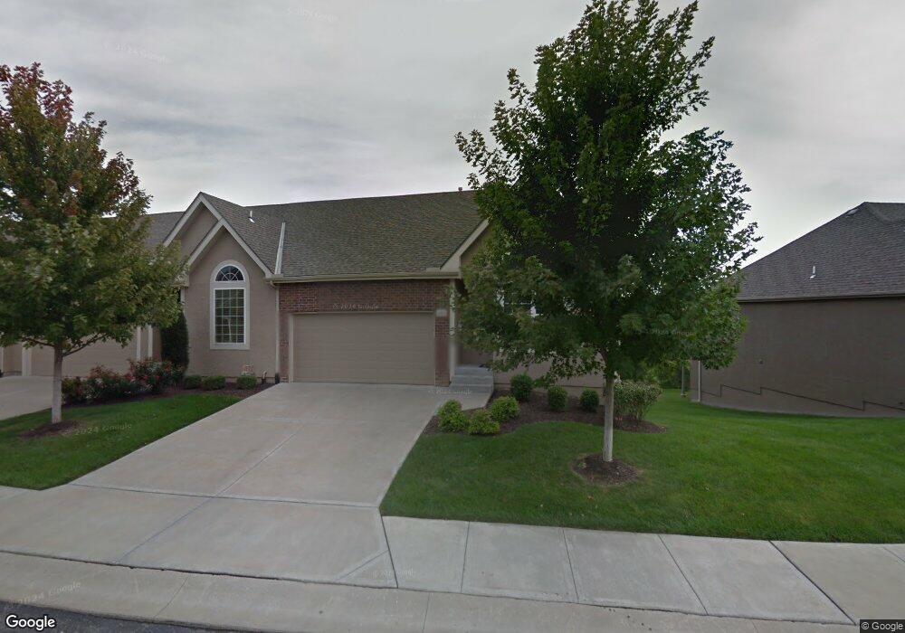 15523 W 61st Terrace, Shawnee, KS 66217 - photo 1