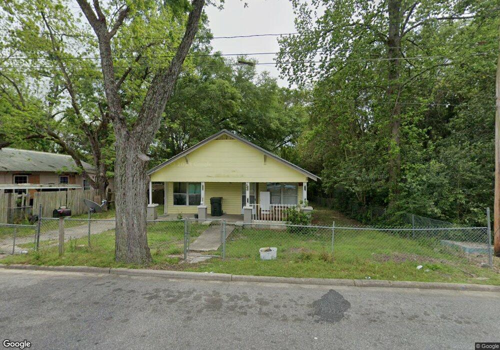 402 6th Ave SE, Moultrie, GA 31768 - photo 1