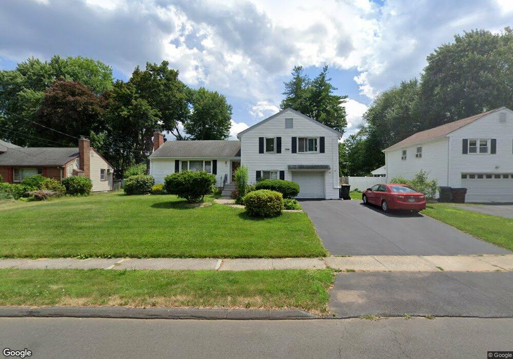 121 Fuller Dr, West Hartford, CT 06117 - photo 1