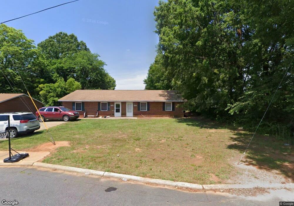1002 Clay St, Statesville, NC 28677 - photo 1