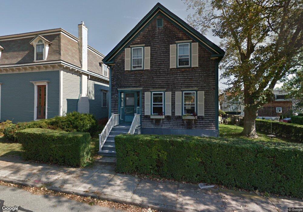 46 Powel Ave, Newport, RI 02840 - photo 1