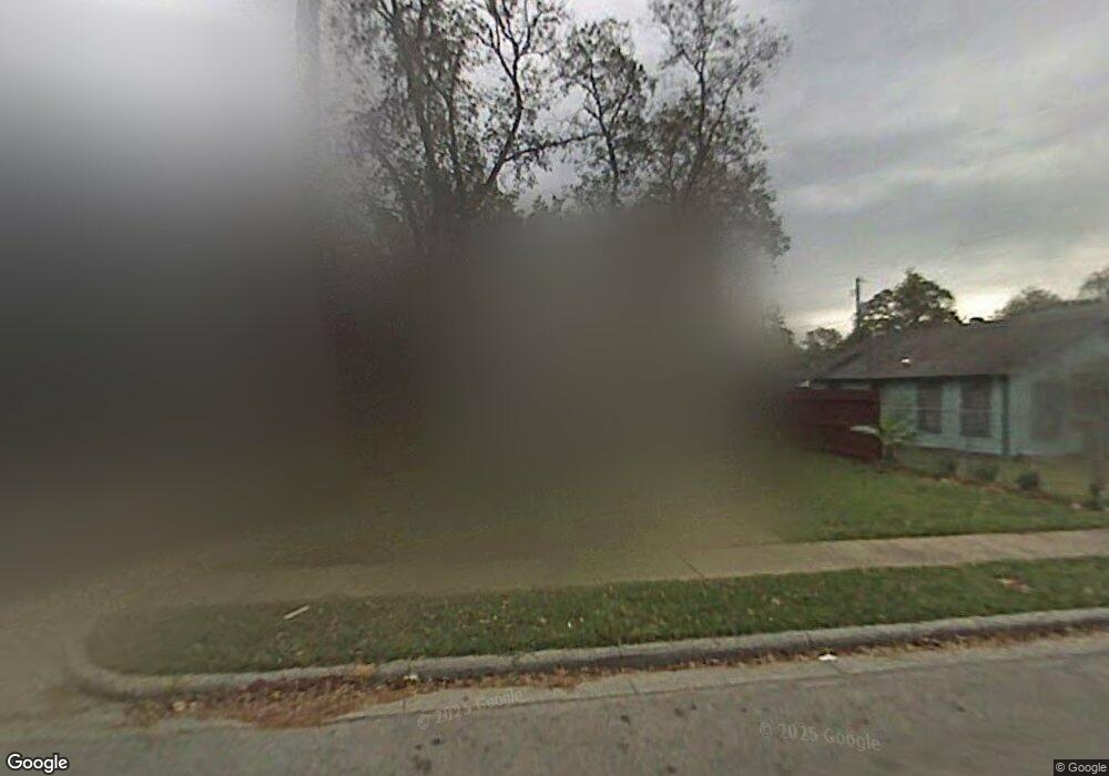 810 Walton St, Houston, TX 77009 - photo 1