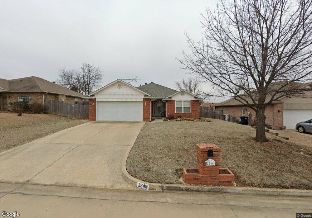 2249 Gray Dove Dr, Shawnee, OK 74804 - photo 1