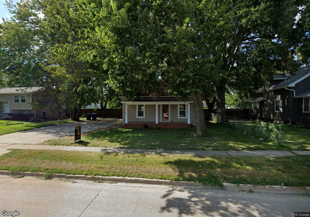 6102 South Union St, Des Moines, IA 50315 - photo 1