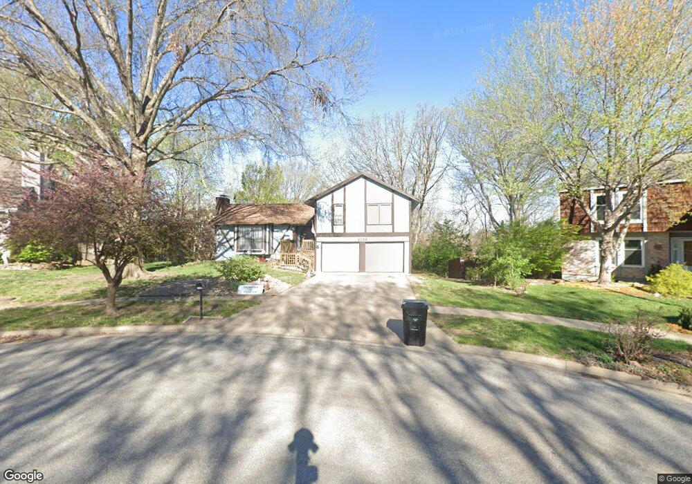 3113 SW Kent St, Topeka, KS 66614 - photo 1