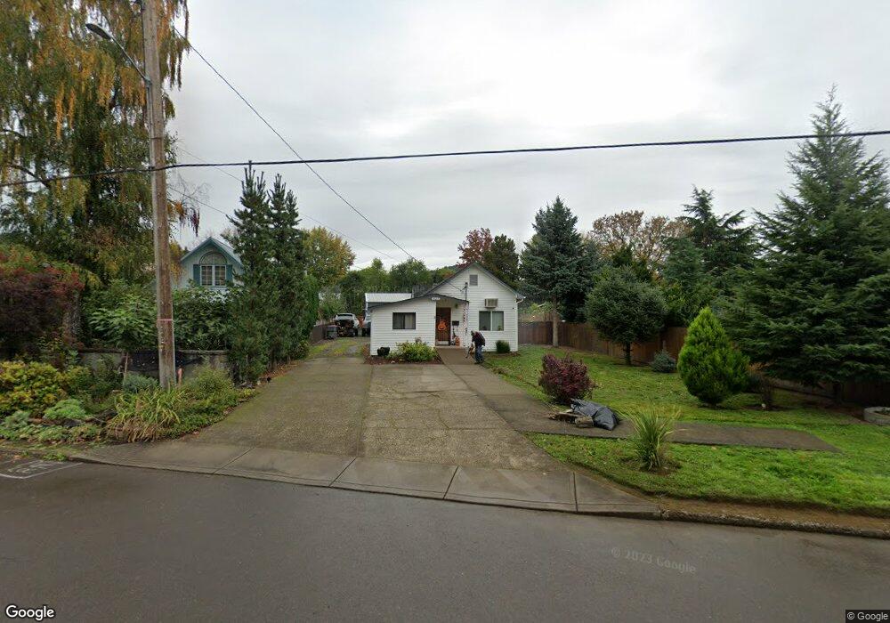 421 NE Center St, Sheridan, OR 97378 - photo 1