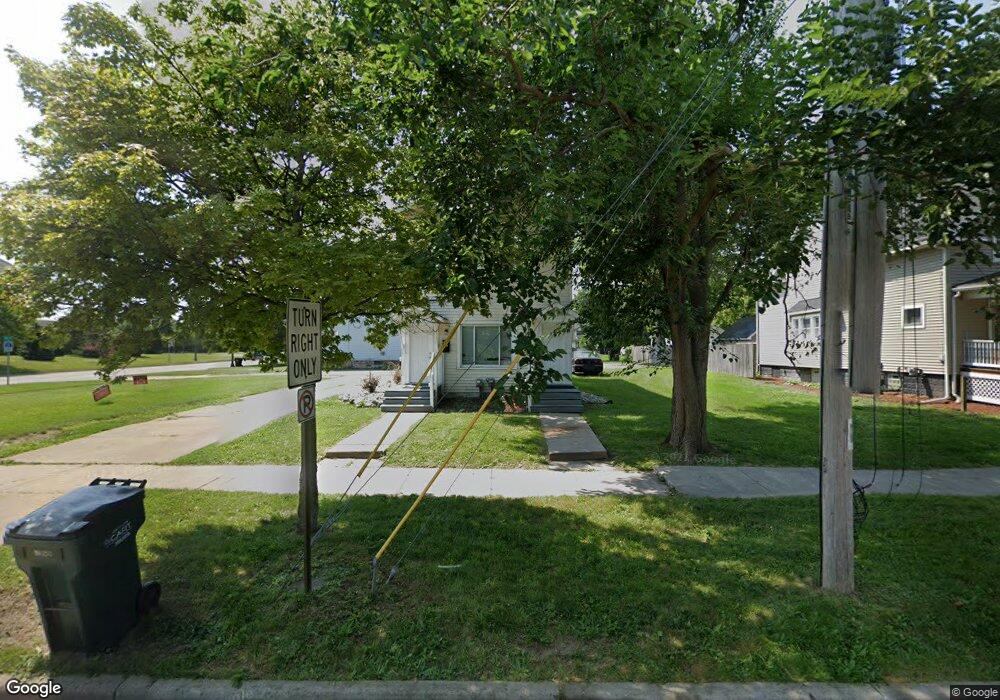 1107 W Ottawa St, Lansing, MI 48915 - photo 1