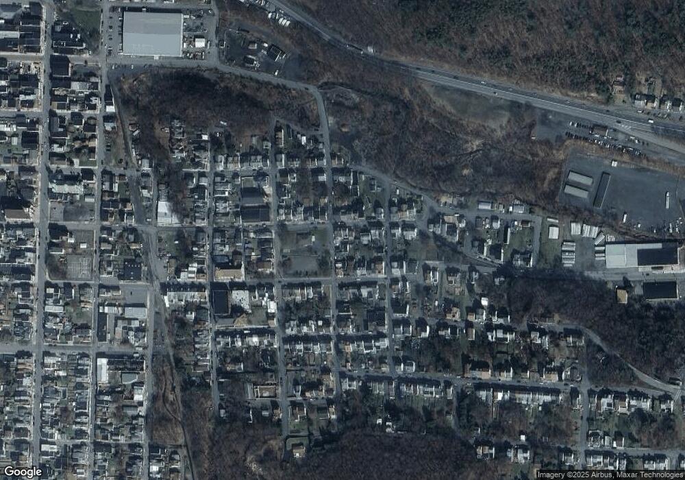 1002 E Webster St, Shamokin, PA 17872 - photo 1