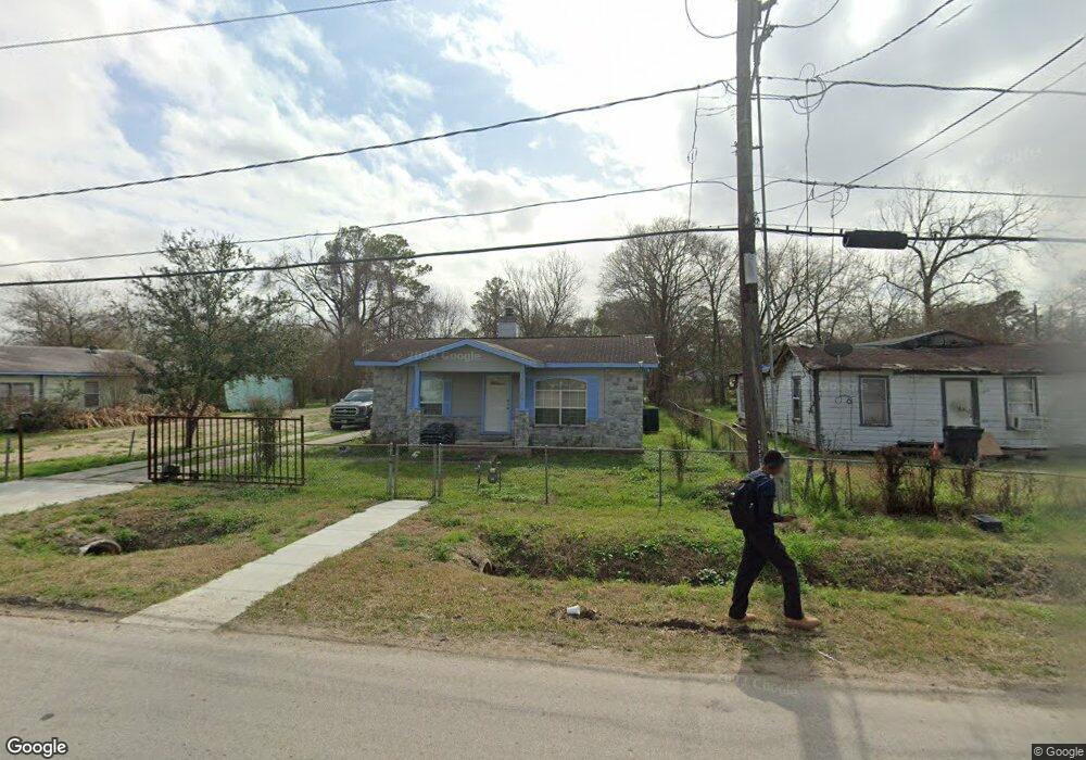 1813 Dolly Wright St, Houston, TX 77088 - photo 1