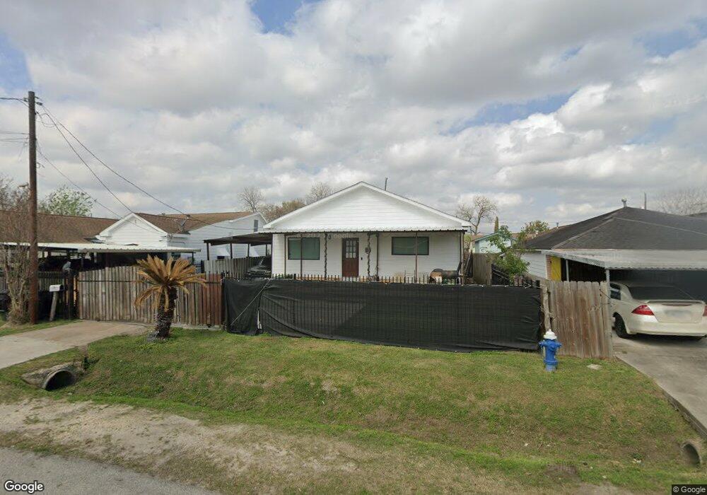 219 Burress St, Houston, TX 77022 - photo 1