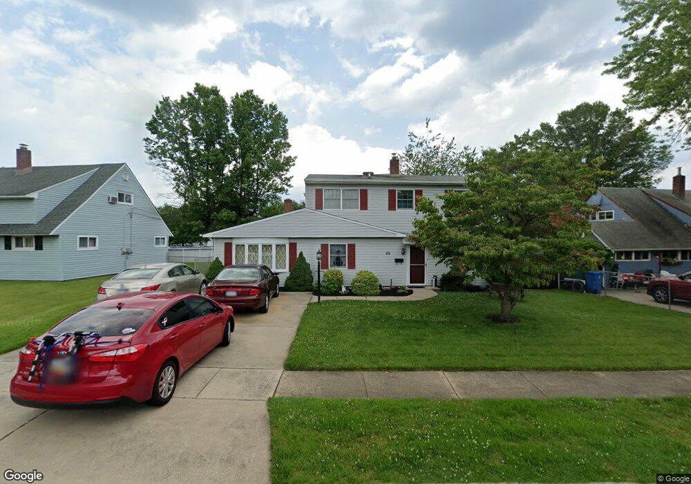 56 Red Maple Ln, Levittown, PA 19055 - photo 1