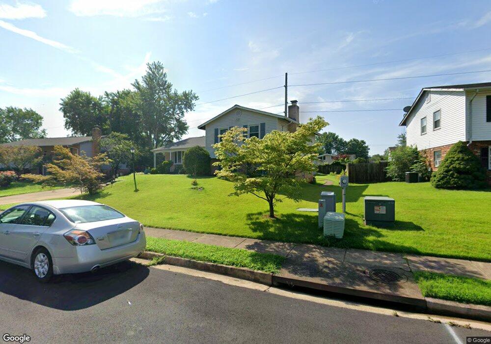 9525 Bonair Dr, Manassas, VA 20109 - photo 1