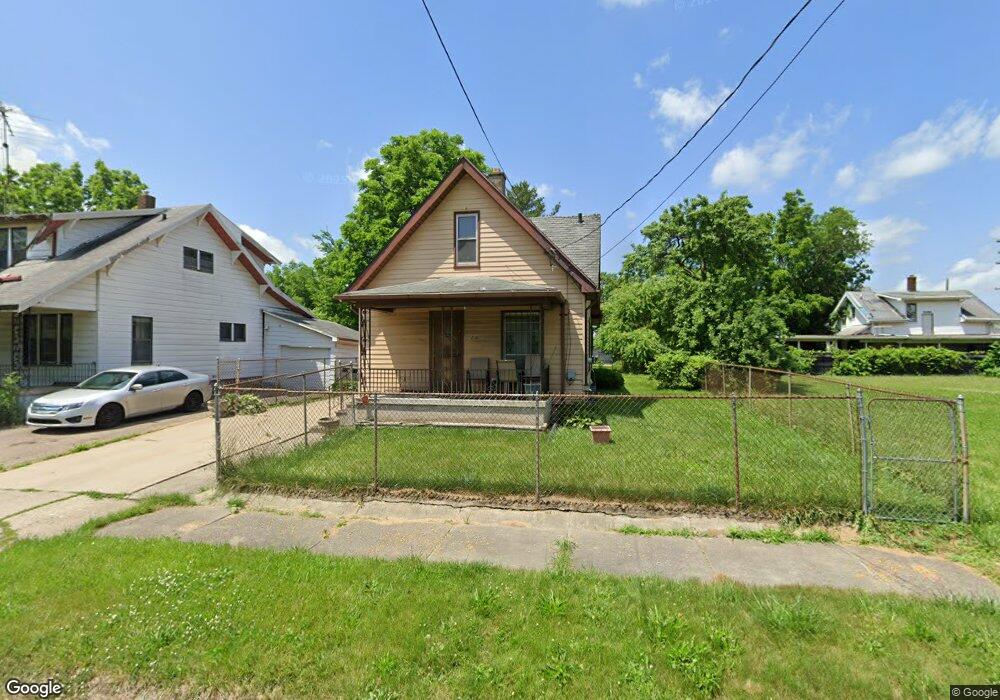 2110 Crocker Ave, Flint, MI 48503 - photo 1