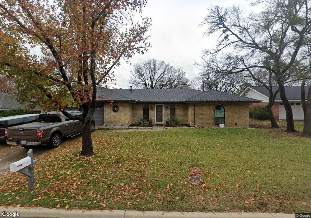 428 Hillview Dr, Hurst, TX 76054 - photo 1