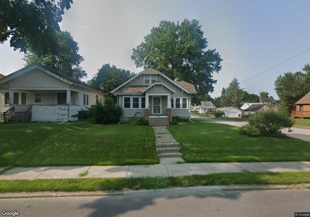 1004 W 16th St, Davenport, IA 52804 - photo 1