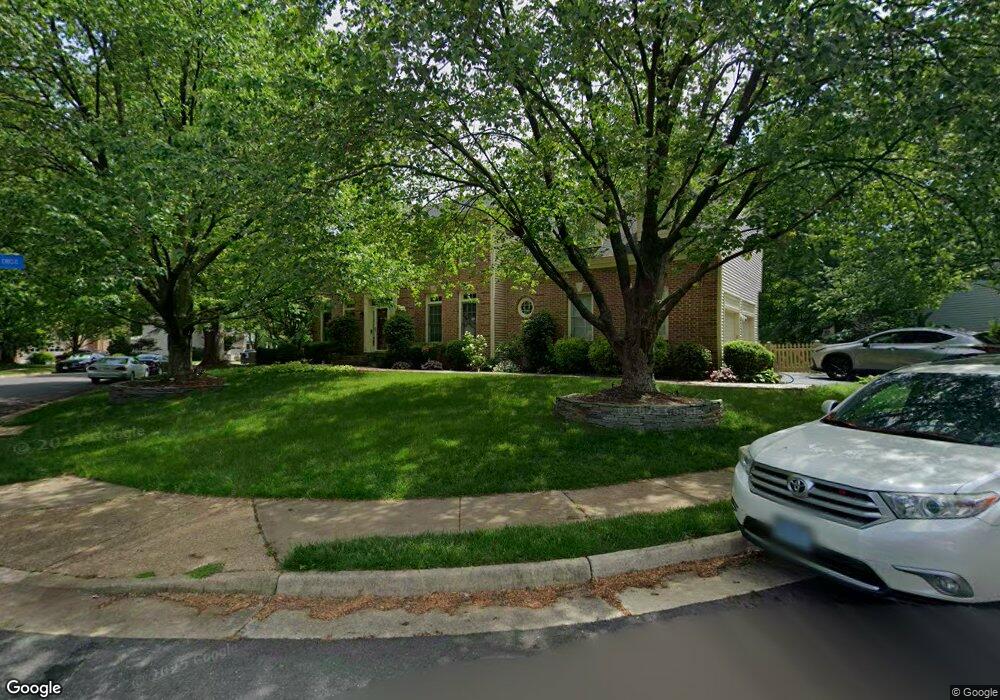 9342 Braymore Cir, Fairfax Station, VA 22039 - photo 1