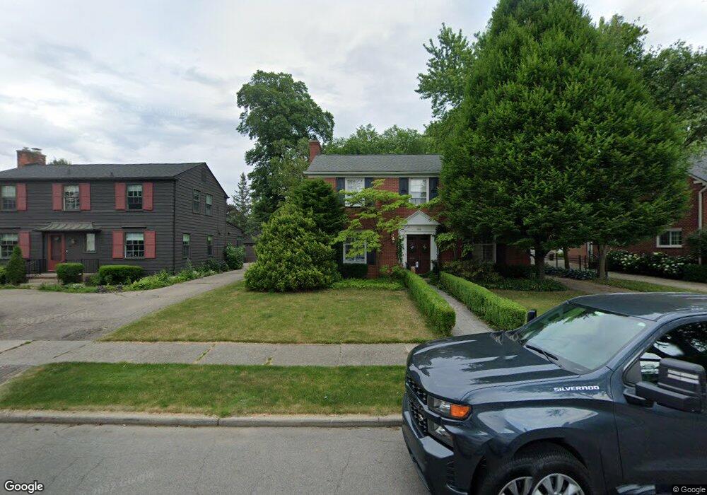 84 Handy Rd, Grosse Pointe Farms, MI 48236 - photo 1