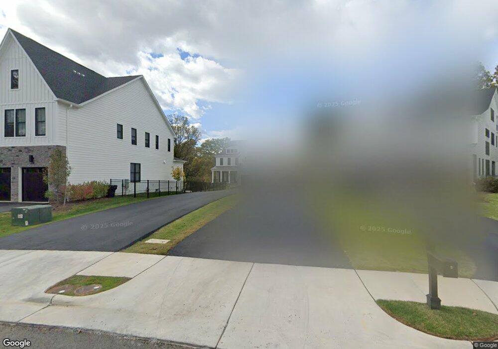 1362 Monitor Ln, McLean, VA 22101 - photo 1