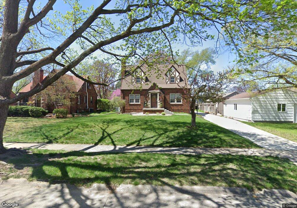 2918 45th St, Des Moines, IA 50310 - photo 1