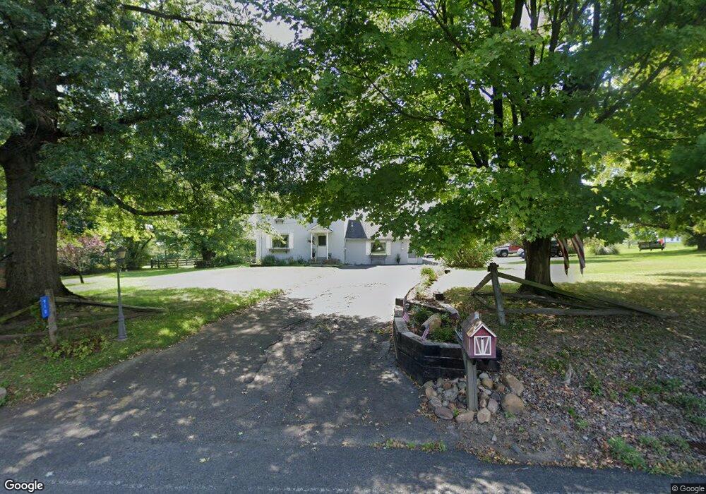 910 Cedar Ln, Newtown, PA 18940 - photo 1